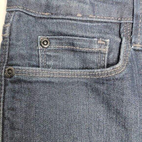 NYDJ Marilyn Straight Leg Jeans Size 2P Dark Wash Blue Denim USA 26x29 - Picture 10 of 12